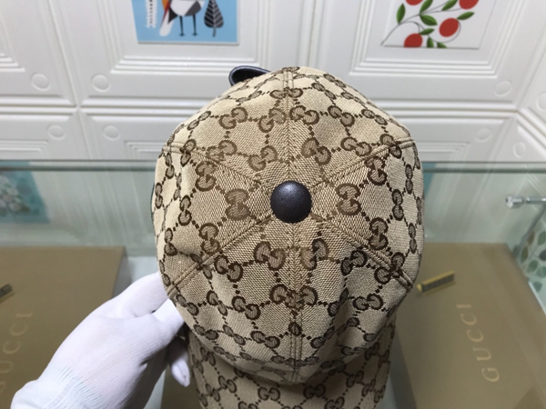 ブランド帽子側面デザイン